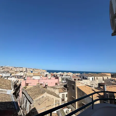 Terrazza Dei Mori - Seaview Terrace In Ortigia Апартаменты *